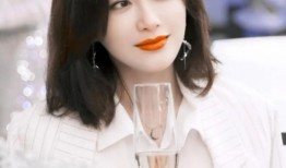 娱乐吃瓜电影经纪人是谁,揭秘娱乐圈“吃瓜”电影背后的神秘经纪人