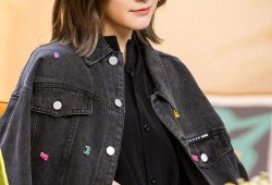 娱乐吃瓜女歌手,揭秘吃瓜女歌手的幕后故事