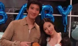 娱乐圈坐板凳吃瓜