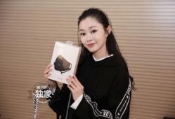 娱乐吃瓜酱服饰监察员