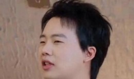 娱乐说吃瓜八卦什么意思